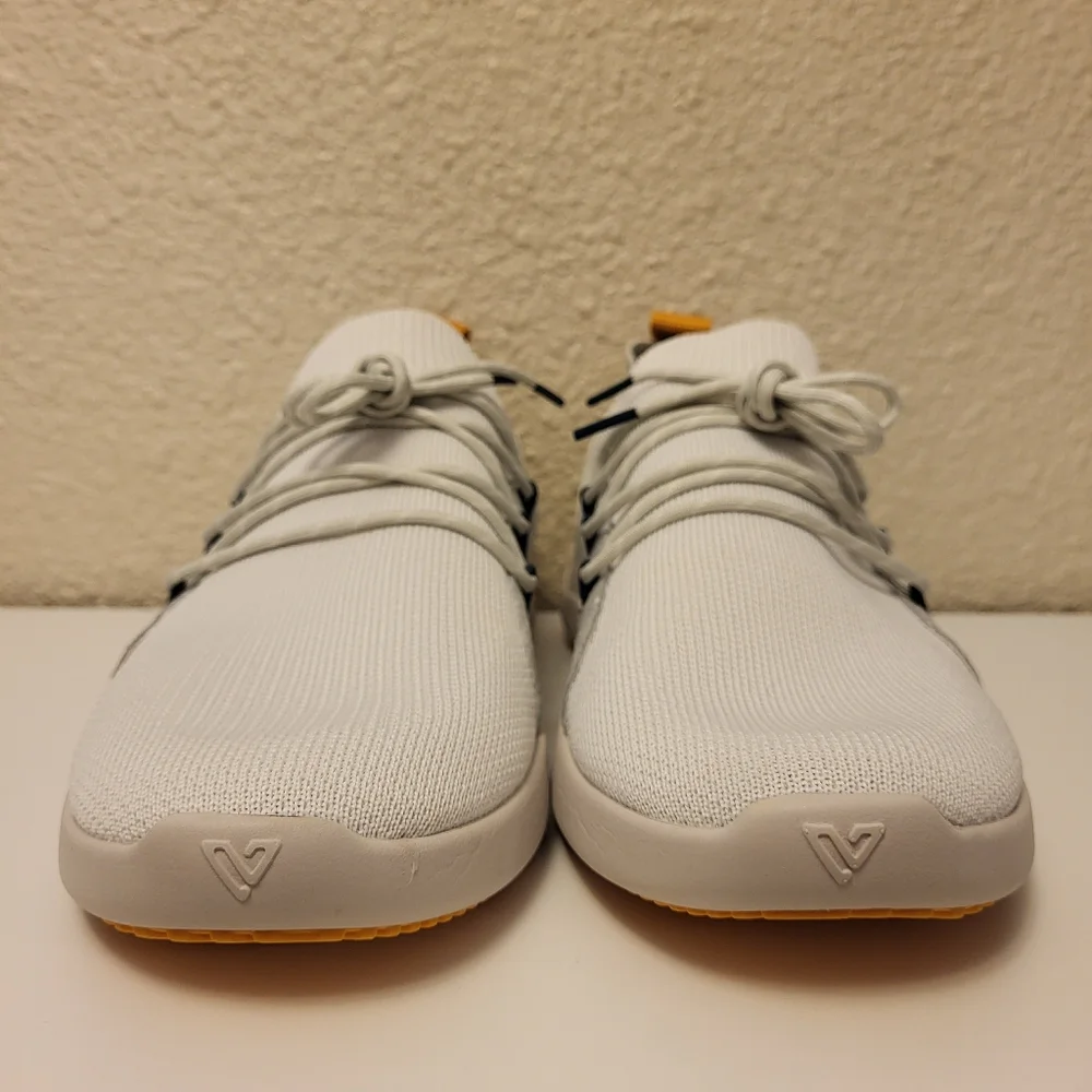 NIB Vessi Altitude Gray Cityscape Classic Sneaker Size 9